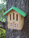 Maison des insectes des monuments naturels pour les papillons et les abeilles