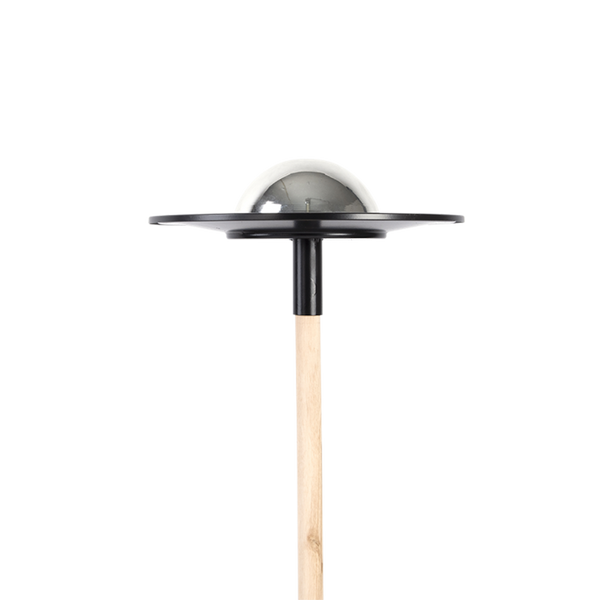 Bain d'oiseaux avec réservoir d'eau sur poteau