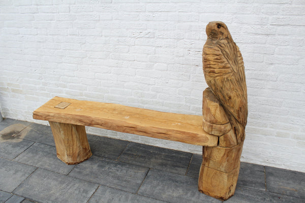 Sculpturen Bank arend