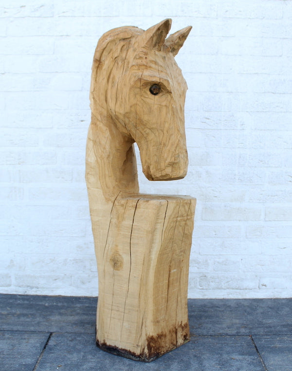 Houtsculptuur paard