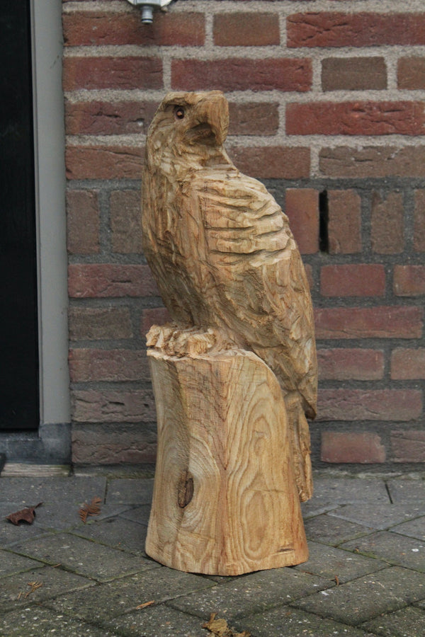 Aigle sculpture bois