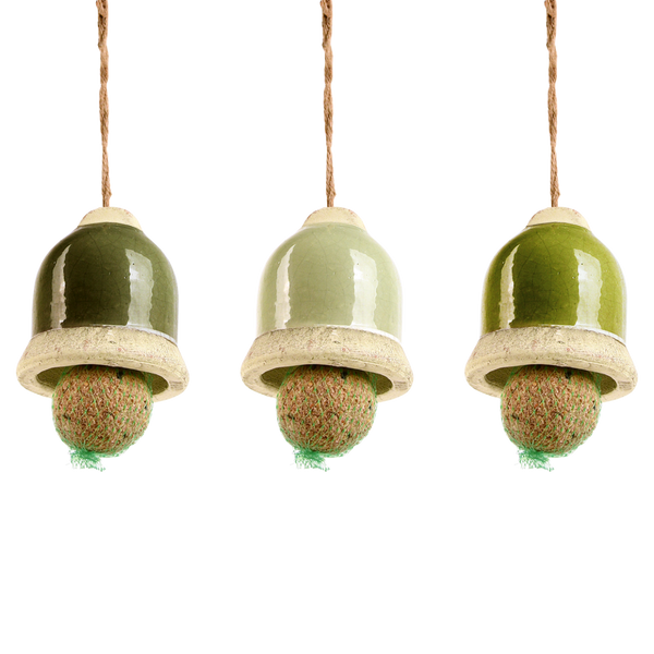 Verts nourrissant le cul de la cloche.