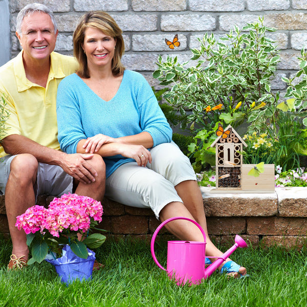 Hôtel à insectes et jardinière en bois 