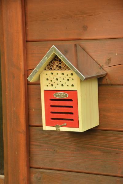 Insectenhotel XS voor Kleine Insecten - FSC Vurenhout | Esschert Design