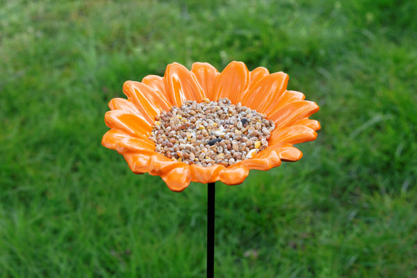 Vogelvoederschaal Gerbera op tuinsteker – oranje, 72 cm