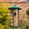Drie vogelvoersilos in één XXL