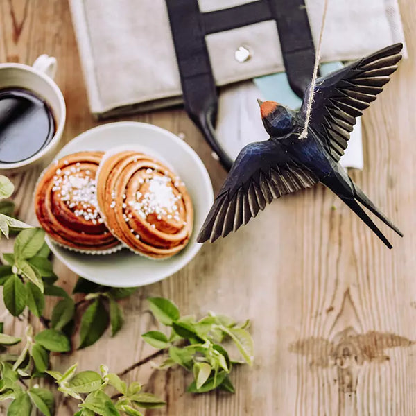 DecoBird - Hirondelle rustique en vol