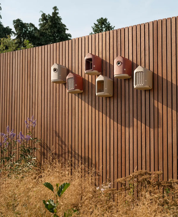 Cosy insectenhotel paddenstoel beige – voor solitaire bijen, lieveheersbeestjes & gaasvliegen | Duurzaam gerecycled kunststof